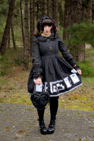 Plan Cul ou Cours de Dessin Ninon - rencontre-Teen-La Rochelle